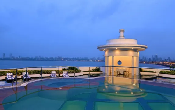 Hotel Marine Plaza