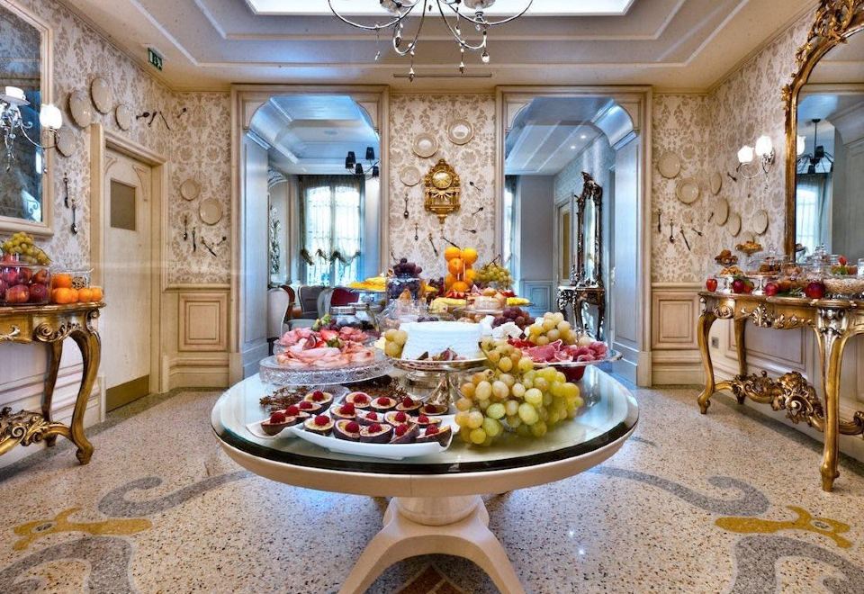 Chateau Monfort Hotel Over view