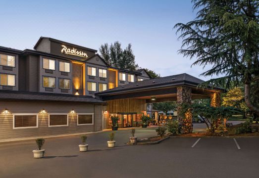 래디슨 호텔 포틀랜드 에어포트