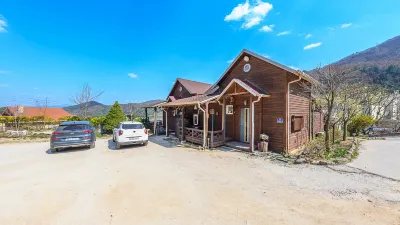 Fortune Rising Sun Hill Pension B Các khách sạn gần Herbislad