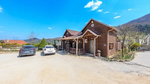 Fortune Rising Sun Hill Pension B