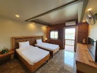 Khu Du Lịch Sinh Thái Làng Yến Các khách sạn ở Tân Phú Đông