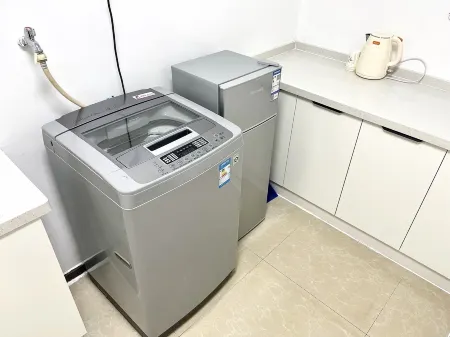 Nuanju Xiaoxue Apartment (Renmin Street)