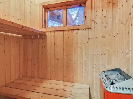 "Muriel" - 1.1km from the Sea