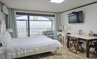 Ganghwado Sea ELF Pension