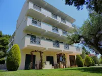 Julia Hotel Hotels near MEDOUSSA