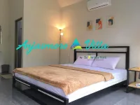 Villa Anjasmoro Hotels in Wonosalam