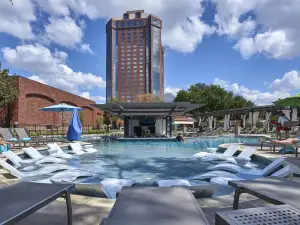 Hilton Anatole, Dallas