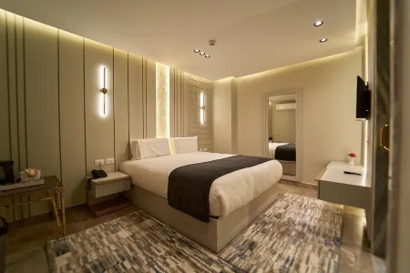 Pyramids Charm Hotel