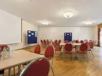 Morada Hotel Isetal - Kolam Renang