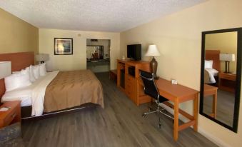 Quality Inn Near Manatee Springs State Park