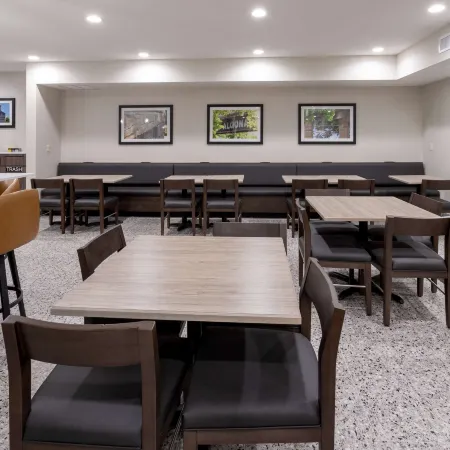 GrandStay Hotel & Suites Algona