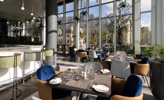 The Capital 15 on Orange Hotel & Spa