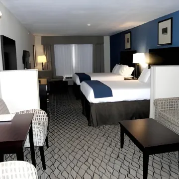 Holiday Inn Express & Suites BELLE VERNON by IHG