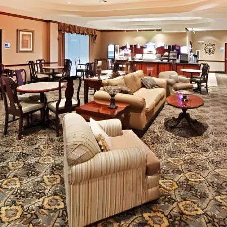 Holiday Inn Express & Suites WOODWARD HWY 270 by IHG