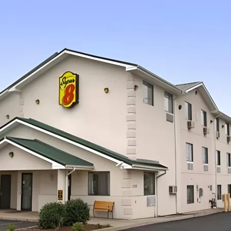 Super 8 by Wyndham Harrisonburg