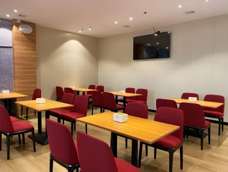 Borrman Hotel (Shaoguan Nanxiong RT mart)