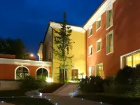 Sweet Hotel Hotels in Sandrigo