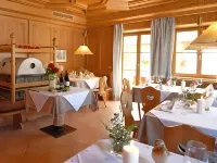 Haller Suites & Restaurant - breakfast