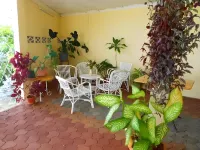 Le Cactus Guesthouse