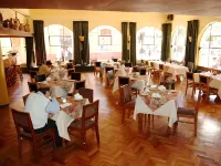 DM Hoteles Ayacucho - breakfast