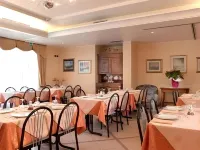 Hotel Confine