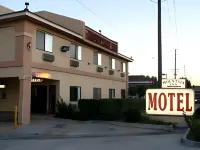 Mountain Inn Отели рядом с Chino