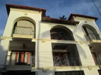 Hotel Alcazar