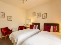 Crossways Hotels in Pickering