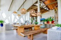 Paras Beach Resort Hotels in Mambajao