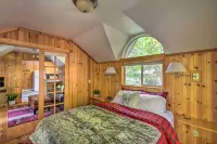 'Elk Hideaway:' Ashford Cottage w/ Hot Tub!