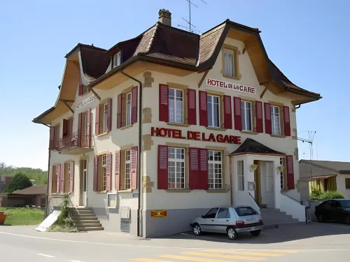 Hotel de la Gare Hotels in Sugiez