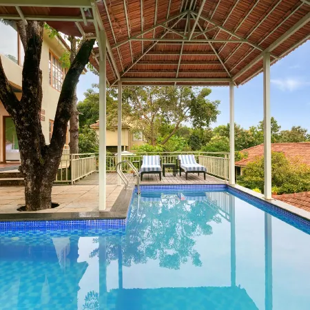 Aura Resort & Spa