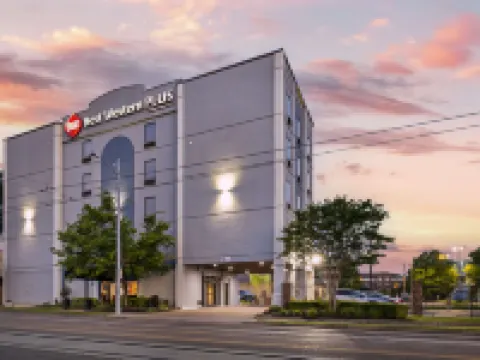 Best Western Plus Gen X Inn Hotels near National Civil Rights Museum