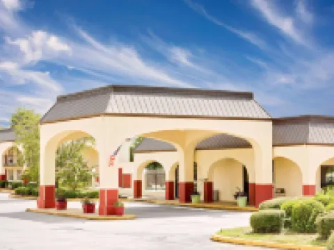 斯塔克維爾温德姆戴斯套房酒店 斯塔克維爾酒店