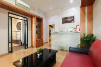 RedDoorz Near Waterpark Citra Garden Medan فنادق في Medan Johor