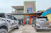 OYO 92800 Lestari Baru Syariah Hotel a Salo Timur