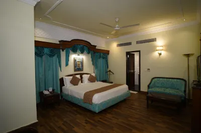 Hotel Arya