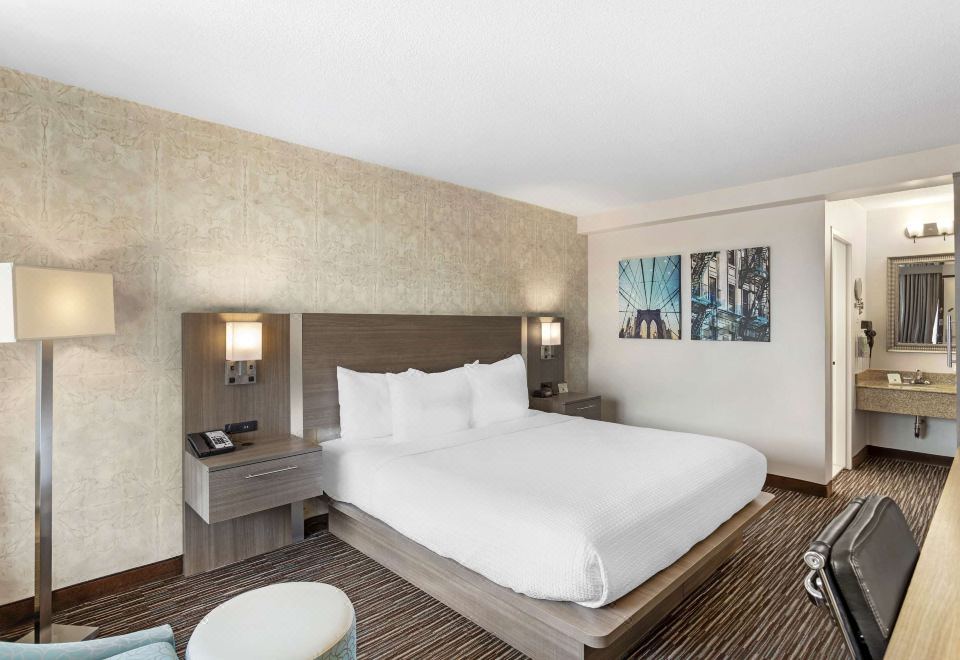 Best Western Mill River Manor HotelOver view