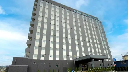 HOTEL ROUTE INN MIYOSHI EKIMAE Отели рядом со станцией JR Miyoshi station