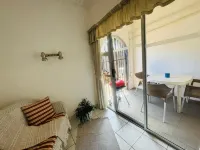 Busa House - Triple Room Hotels in White River