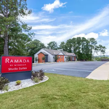 Ramada by Wyndham Studio Suites Dothan