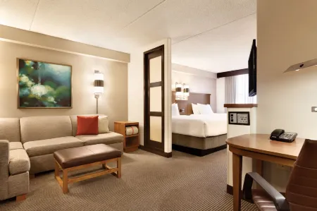 Hyatt Select Richmond/Chester Отели в г. Бермуда