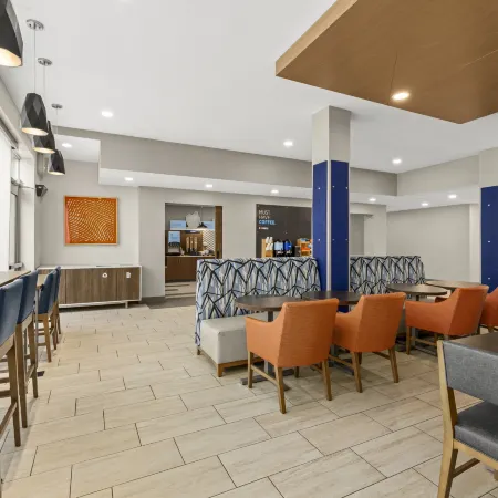 Holiday Inn Express & Suites PHOENIX WEST - TOLLESON by IHG