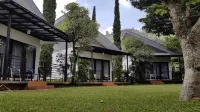 New Mountain Springs Hotel & Resort Hotels in Cibogo