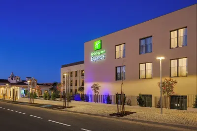 Holiday Inn Express Evora Hotels in Canaviais