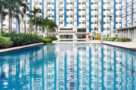 1Br Condotel with Balcony at SM Light Residences #LT04 Отели рядом с достопримечательностью «Lee Gardens»