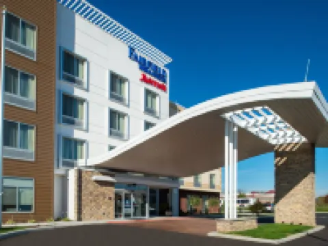 Fairfield Inn & Suites Akron Stow Hotels in Stow