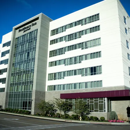 Residence Inn Cincinnati Midtown/Rookwood Отели рядом с достопримечательностью «Обсерваторный центр Цинциннати»
