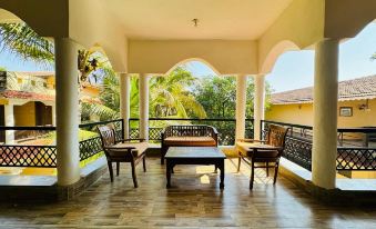 Gir Lions Paw Resort with Swimming Pool